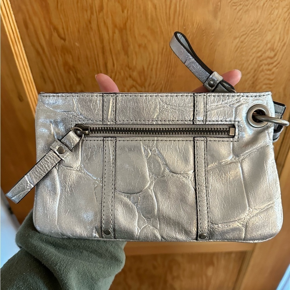 juicy couture silver 2000’s Y2K vtg 100% leather wristlet bag - Picture 2 of 7